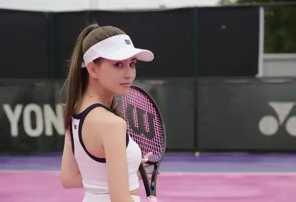 昆凌打网球穿什么鞋这牌子最近太火