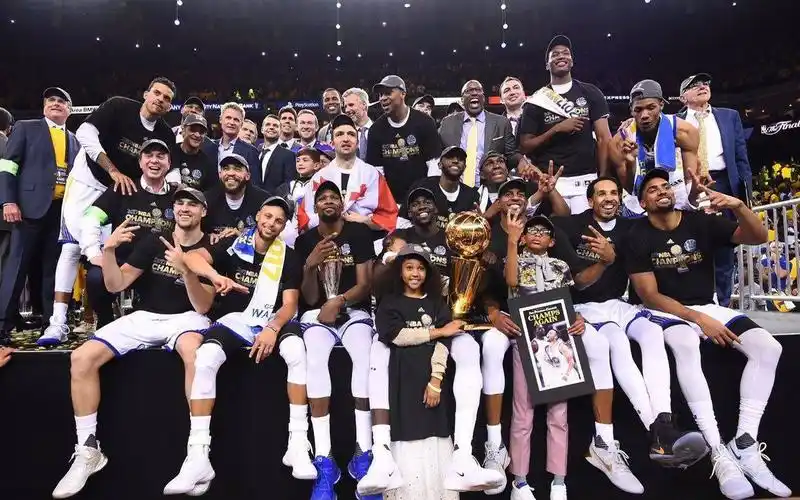 勇士队2017总冠军颁奖典礼