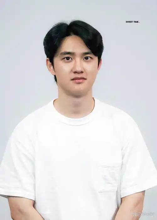 exo都暻秀因室内吸烟被罚款,粉丝的洗白成笑话,回旋镖是真的痛