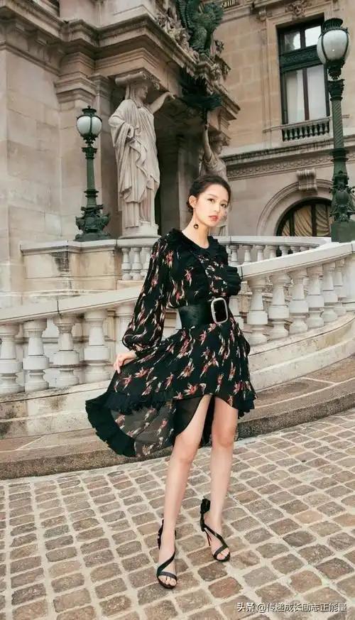 李沁个人资料,李沁个人资料身高体重(到底有什么样的女神气质)