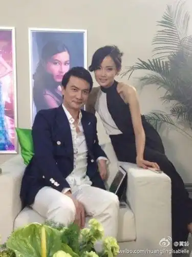 常石磊老婆黄龄潜规则黄龄和老公生活