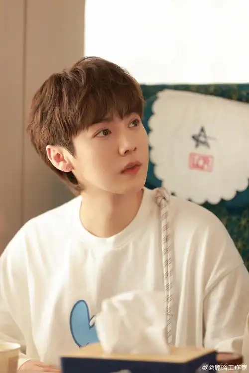 #鹿晗用你的名字手机壁纸#