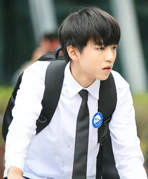 王俊凯 #tfboys 超少年密码拍摄花絮 高清 帅气
