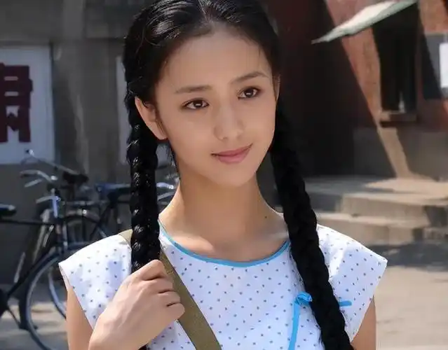 没想到,高亚麟"塌房",受伤的竟是佟丽娅,杨紫的话,有人信了