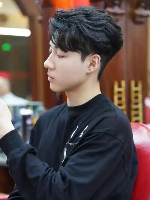 2021秋季精选男士发型(30款)-搜狐大视野-搜狐新闻