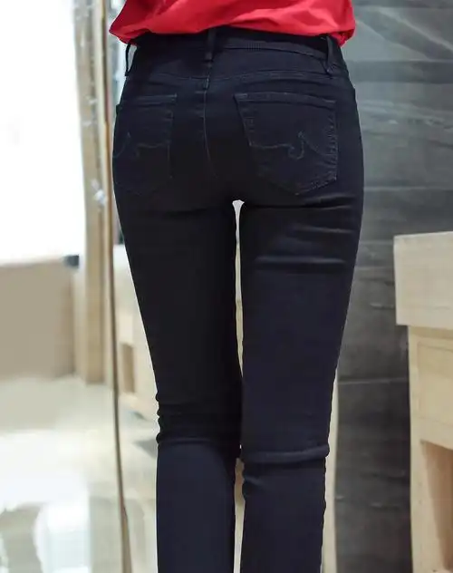 黑色 女款时尚紧身牛仔裤
