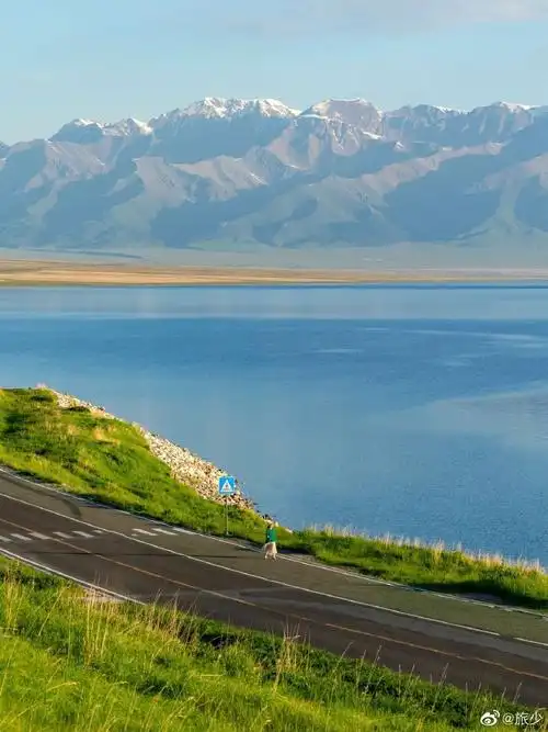 新疆草原日出日落美成壁纸