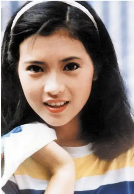 5/ 48蓝洁瑛84年入行,在儿童节目《430航天飞机》中担任了一段时间