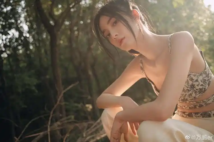 刚发现万鹏和林彦俊生日只差四天,好巧哦