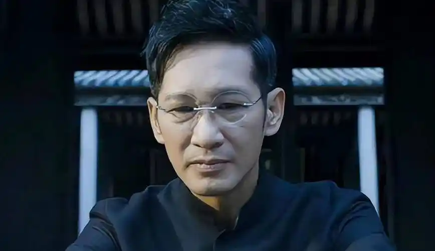 王劲松不让用他照片做头像,回复粉丝态度强硬,引热议后注销账号