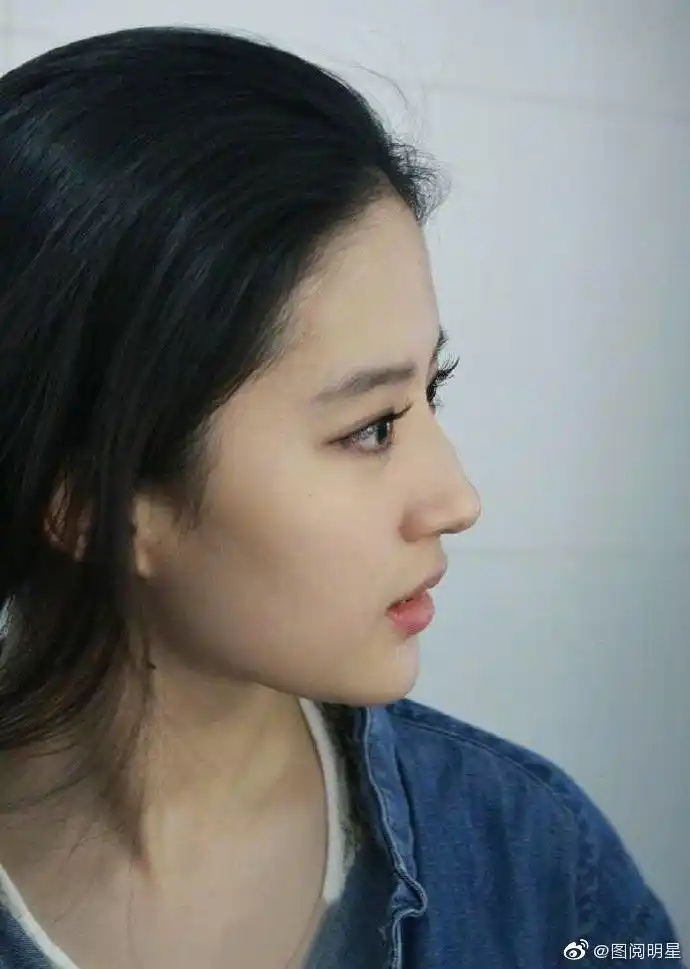 感受一下刘亦菲的仙女颜值,名副其实的女神!