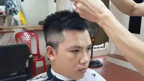 男士发型应该这样剪,稳重清爽,时尚又帅气非常适合30到45岁男性