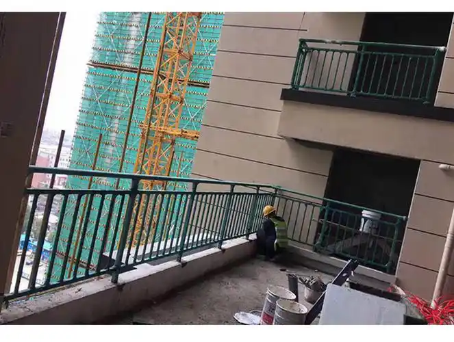 专业铝合金玻璃栏杆多少钱一米-「润之盛护栏」-嘉兴全球机械网