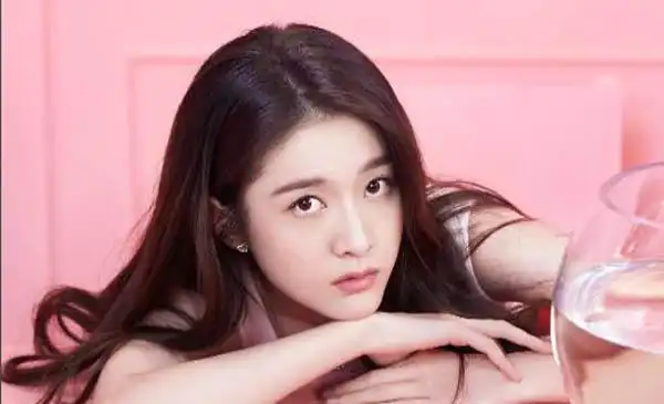 关晓彤的闺蜜是谁 与张雪迎互称外号却撕不起来