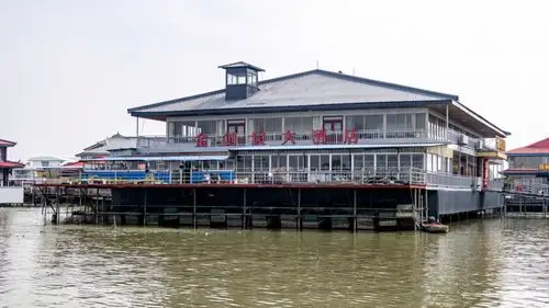 金坛长荡湖水城餐饮业