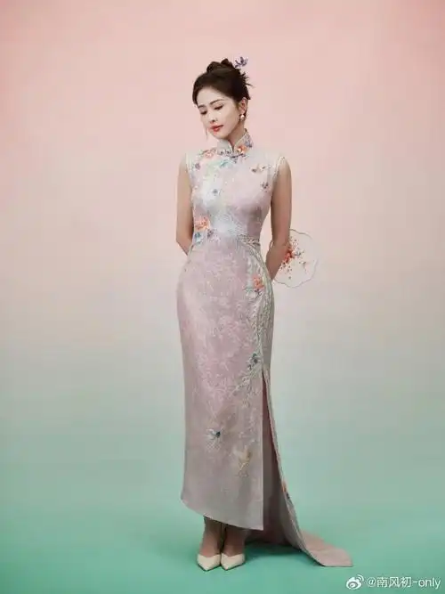 旗袍盘扣欣赏#旗袍是东方女性最美的服饰,一针一线都是韵味,盘渴乔