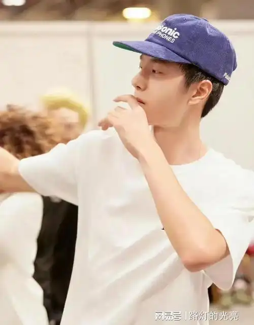 娱乐爆料:王一博,肖战张婧仪,杨紫,王鹤棣,肖顺尧|高燃|女明星_网易