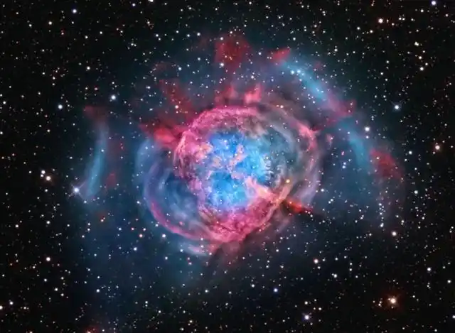 天空中最明亮的行星状星云——m27