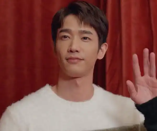 搭档殷桃演姐弟恋,三位老牌男神给他作配,刘以豪资源也太好了吧