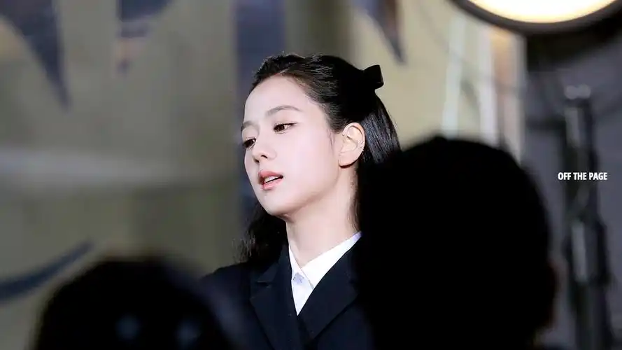 jisoo_blackpink