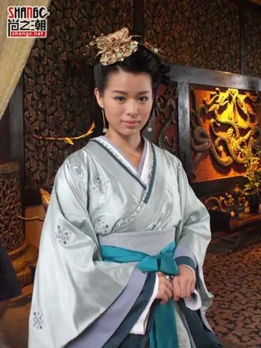 冯绍峰跪求胡杏儿 胡杏儿在美人心计演谁?