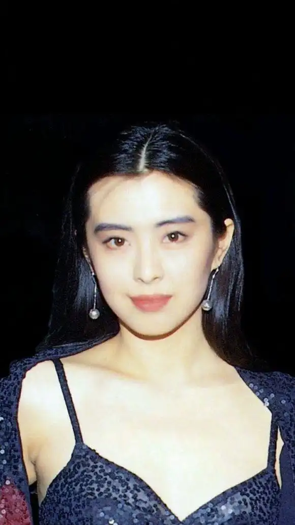 王祖贤的巅峰颜值,不食人间烟火只应天上有