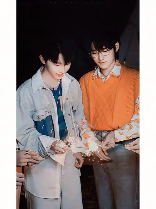 "爱意不是海啸 是嘉陵江的晚风 是日出日落 是马嘉祺和宋亚轩"