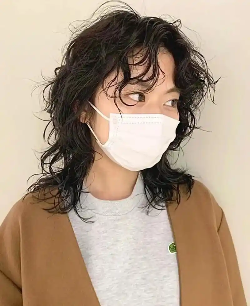 高层次卷发可以很好的修饰脸型,建议太阳穴高层次卷 - 抖音