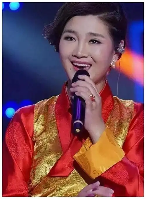 4年前那个被刀郎告上法庭后退出歌坛的降央卓玛现在怎么样了