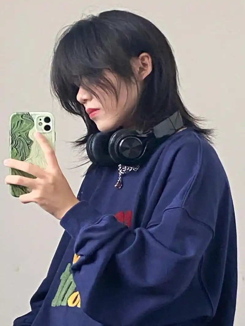 老师设计方圆脸女生都无法抗拒的显脸小发型  可披可扎超酷超飒  学生