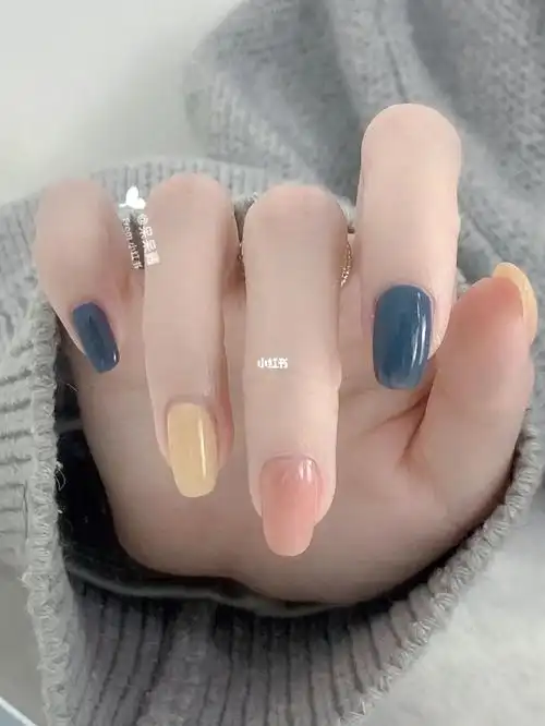 上帝显白又好看的跳色美甲有被美到