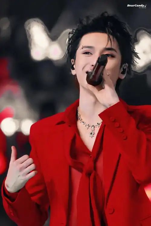 我想 看你跳舞 我想 看你赞美我的天赋·严浩翔超话·#严浩翔叁重楼暨