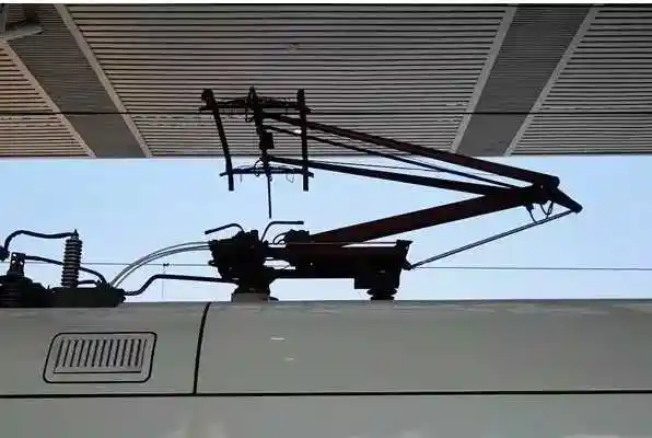 受电弓-pic fr. internet