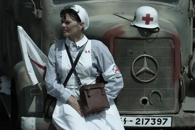 【引用】二战中德国 drk 红十字组织护士图片集