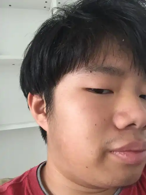 这男的是不是丑爆了