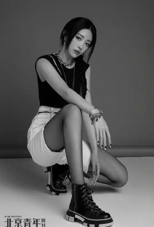 喻言百变造型时尚大片写真图片811