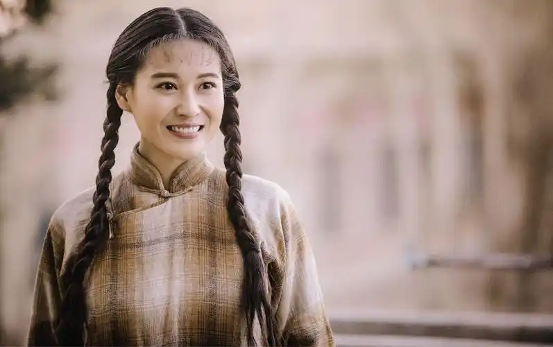 同演家有儿女的夏雪杨紫如今红得发紫她却演杨紫的配角