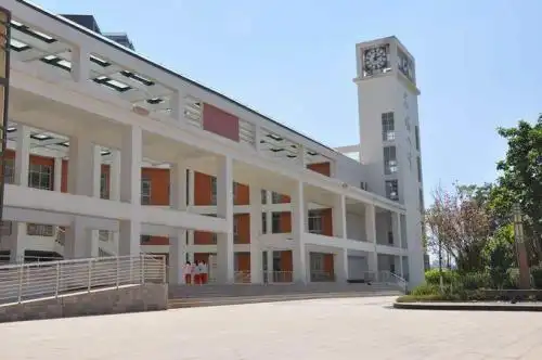 昆明第十二中好不好?