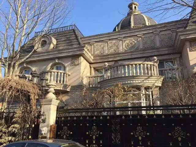 财富公馆,耗巨资4000万装修,送装修,仅此一套毛坯价