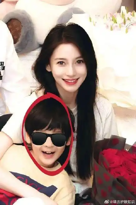 小海绵7岁了他像黄晓明还是杨颖?|angelababy|黄晓明_新浪新闻