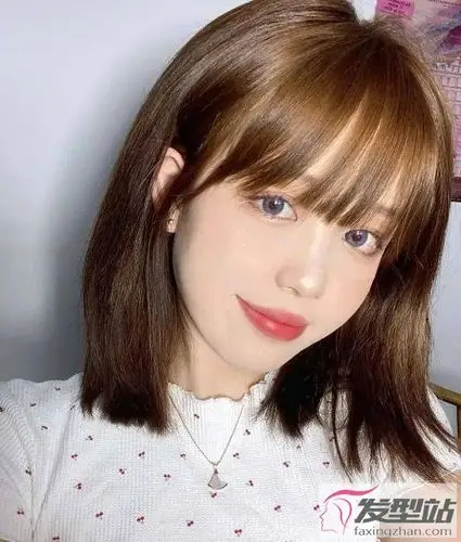 2021最火中长发发型好看又瘦脸换上就变美