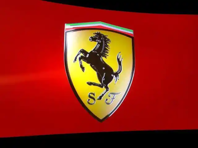 世界十大最美车标 每一个都让汽车的颜值得到升华