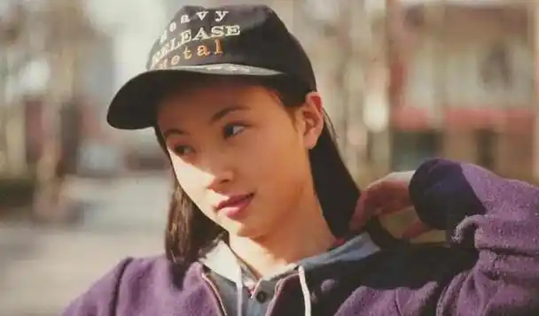 回顾容忍丈夫找小三屡遭背叛不离婚陶虹的聪明你想象不到