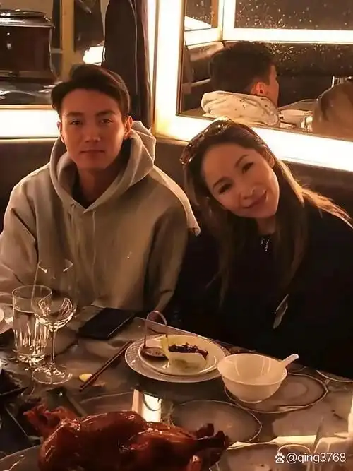 45岁的萧亚轩可是换过17任男友呢!