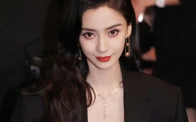 angelababy芭莎照片,又美又飒