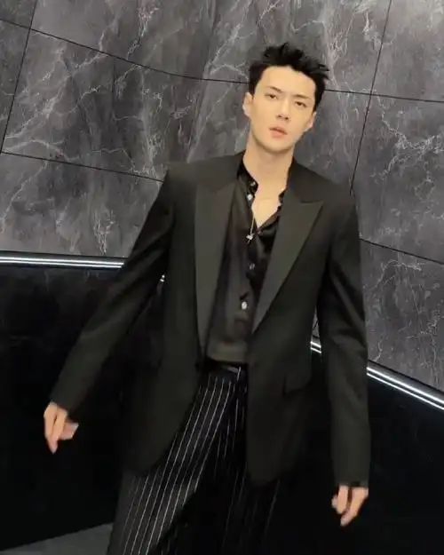 等吴世勋退伍##吴世勋天朝top