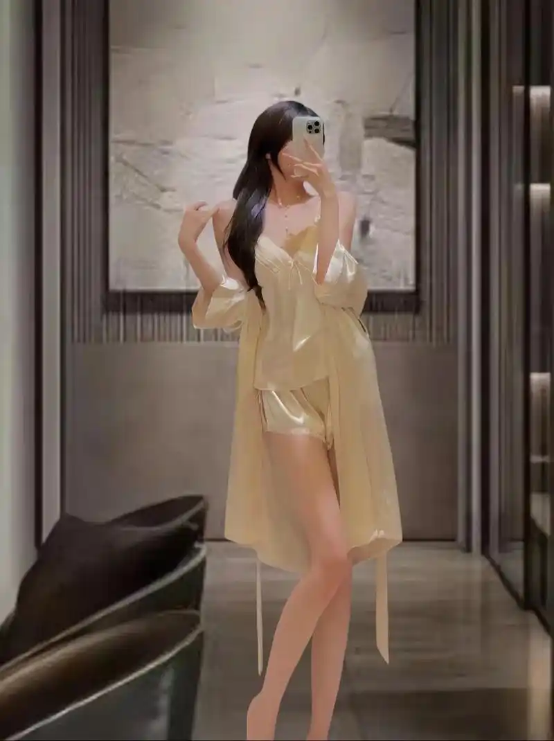 真丝性感睡衣女款蕾丝镂空带胸垫吊带睡裙蕾丝镂空吊带睡裙穿上太显瘦