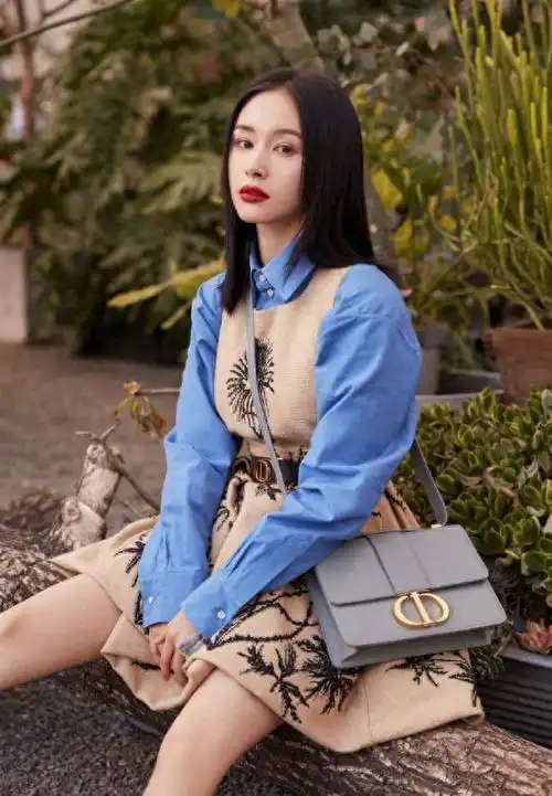 王子文新造型太显腿长了印花连体短裤配短发穿出168既视感