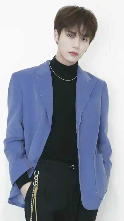 林彦俊超迷人的