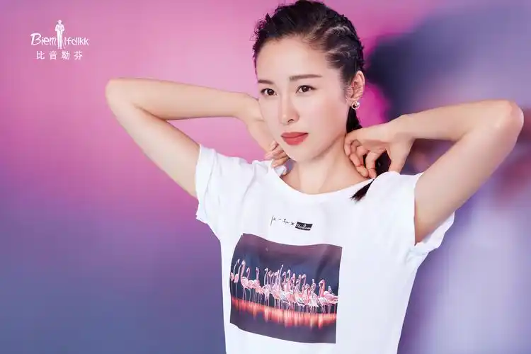 江一燕x比音勒芬推出公益联名款将爱心进行到底